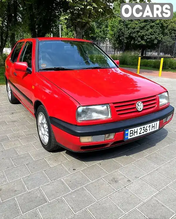 Седан Volkswagen Vento 1994 1.8 л. Ручна / Механіка обл. Полтавська, Кременчук - Фото 1/15