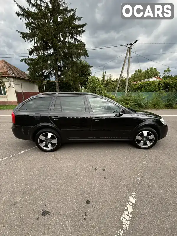 Універсал Skoda Octavia Scout 2012 2 л. Ручна / Механіка обл. Закарпатська, Мукачево - Фото 1/18