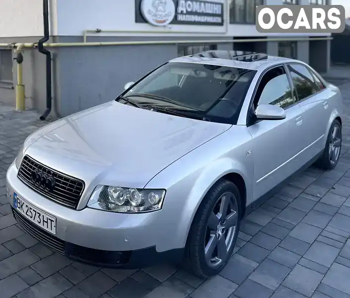 Седан Audi A4 2002 2 л. Ручная / Механика обл. Ровенская, Ровно - Фото 1/13