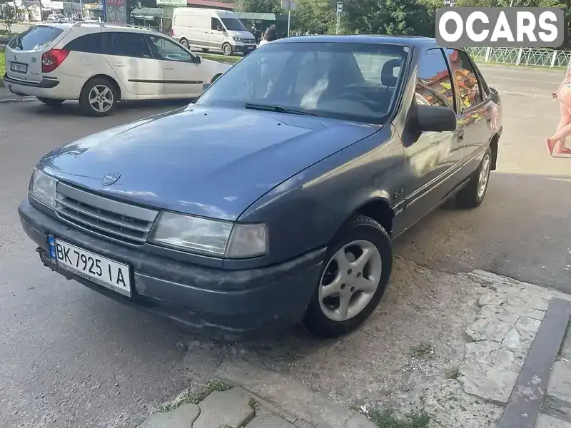 Седан Opel Vectra 1989 1.6 л. Ручна / Механіка обл. Рівненська, Здолбунів - Фото 1/8