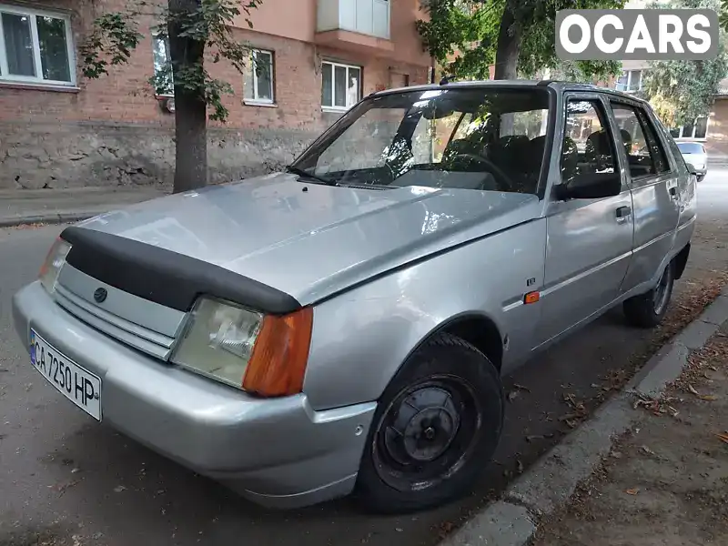 Лифтбек ЗАЗ 1103 Славута 1999 1.1 л. Ручная / Механика обл. Полтавская, Оржица - Фото 1/17