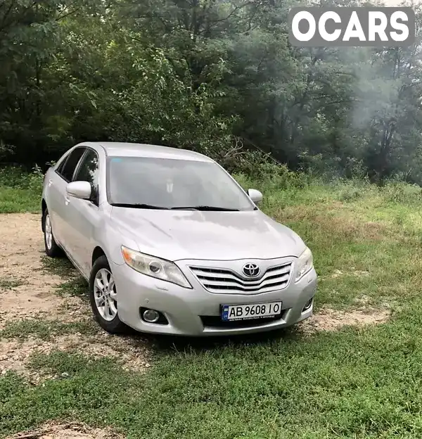 Седан Toyota Camry 2010 2.36 л. Автомат обл. Вінницька, Піщанка - Фото 1/9