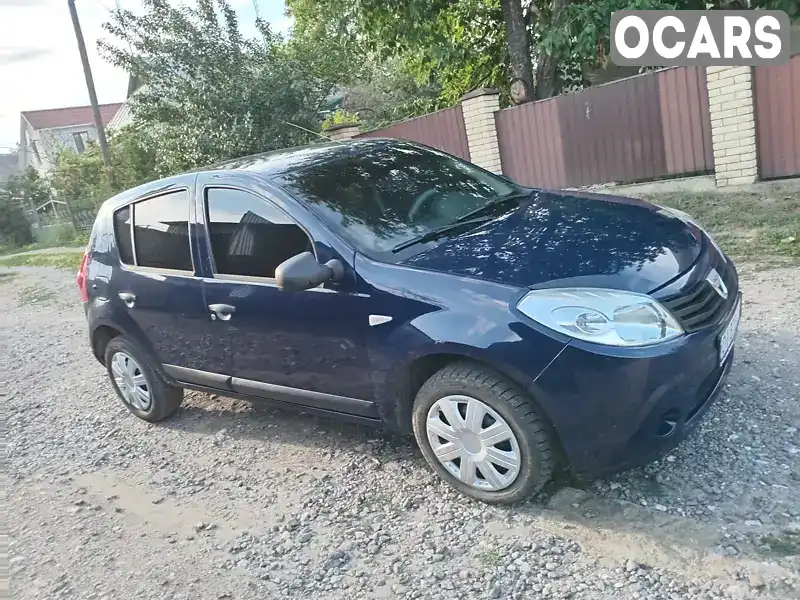 Хэтчбек Dacia Sandero 2010 1.2 л. Ручная / Механика обл. Винницкая, Жмеринка - Фото 1/13