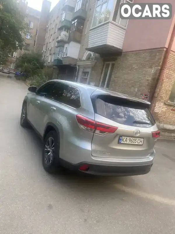 Позашляховик / Кросовер Toyota Highlander 2019 3.46 л. Автомат обл. Київська, Київ - Фото 1/21