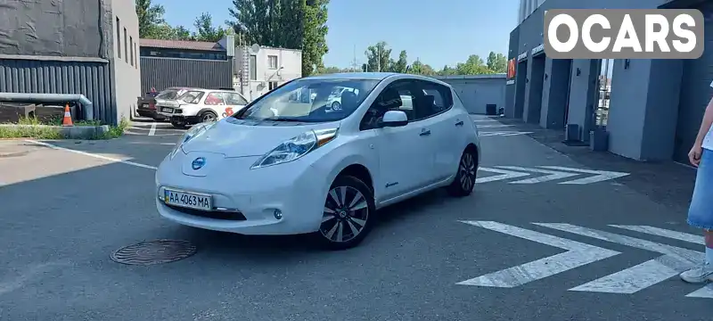 Хетчбек Nissan Leaf 2013 null_content л. обл. Київська, Київ - Фото 1/13