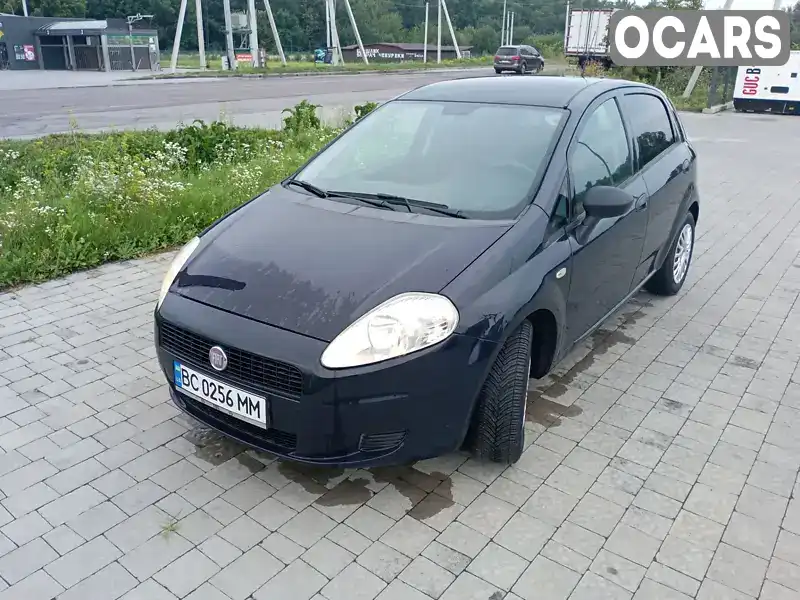 Хетчбек Fiat Grande Punto 2009 1.2 л. Ручна / Механіка обл. Львівська, Львів - Фото 1/13