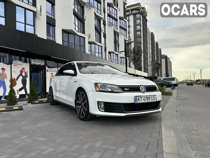 Седан Volkswagen Jetta 2013 1.98 л. Автомат обл. Ивано-Франковская, Ивано-Франковск - Фото 1/21