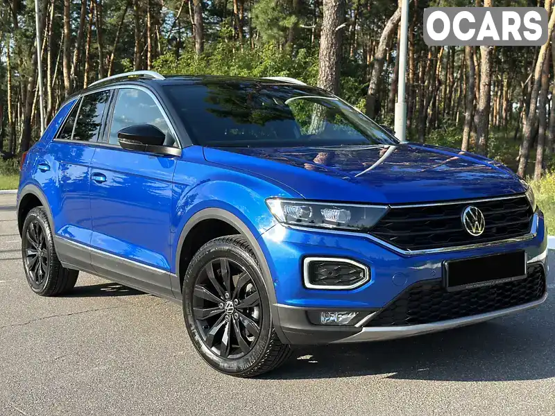 Позашляховик / Кросовер Volkswagen T-Roc 2021 1.5 л. Автомат обл. Київська, Київ - Фото 1/21