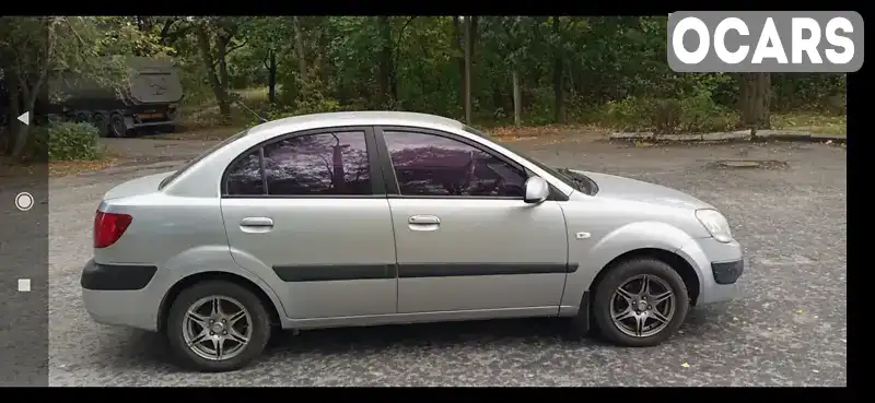 Седан Kia Rio 2006 1.4 л. обл. Хмельницька, Полонне - Фото 1/8