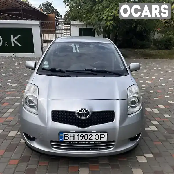 Хэтчбек Toyota Yaris 2007 1.3 л. Ручная / Механика обл. Одесская, Рени - Фото 1/18