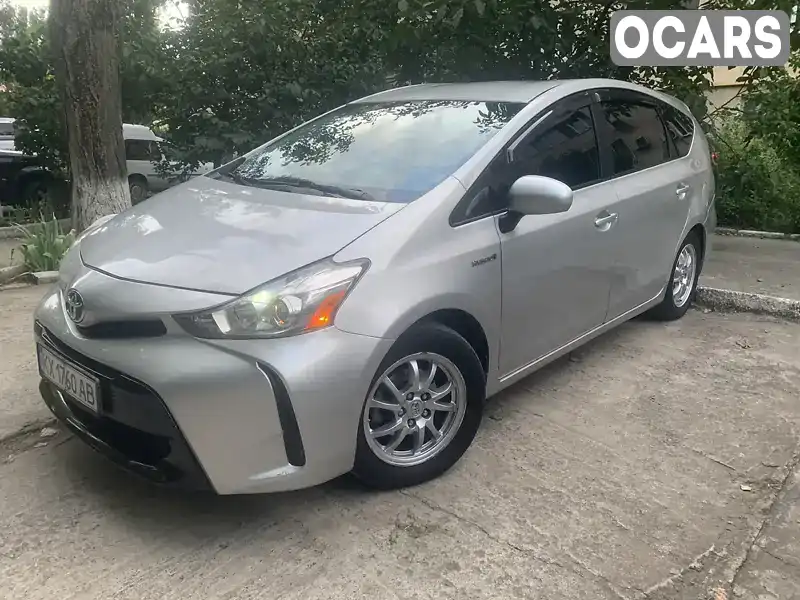 Універсал Toyota Prius v 2015 1.8 л. Автомат обл. Одеська, Одеса - Фото 1/12