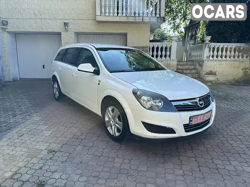 Універсал Opel Astra 2010 1.7 л. Ручна / Механіка обл. Рівненська, Рівне - Фото 1/21