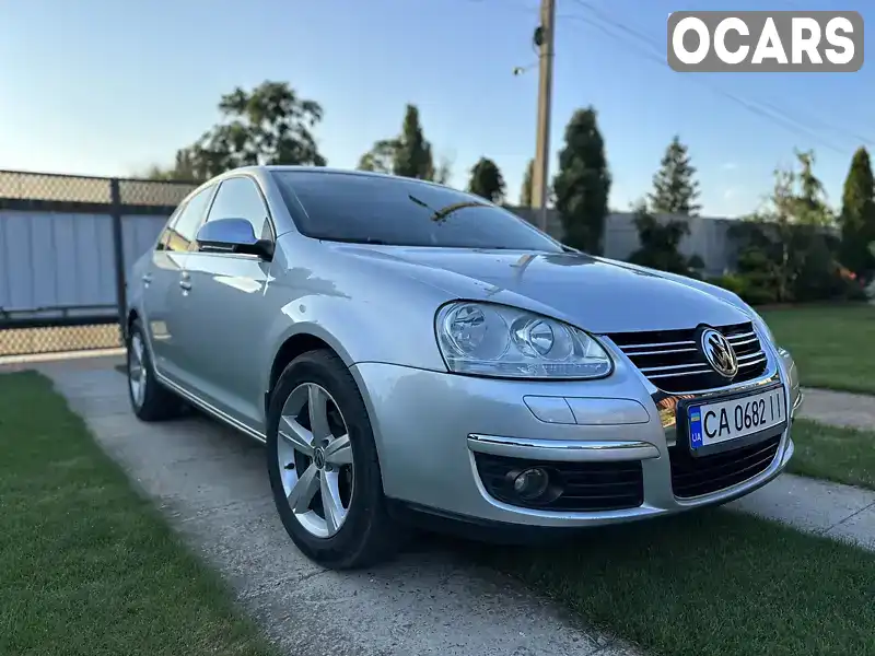 Седан Volkswagen Jetta 2008 1.9 л. Ручная / Механика обл. Черкасская, Черкассы - Фото 1/21