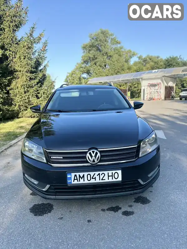 Универсал Volkswagen Passat 2013 1.6 л. Ручная / Механика обл. Житомирская, Бердичев - Фото 1/18