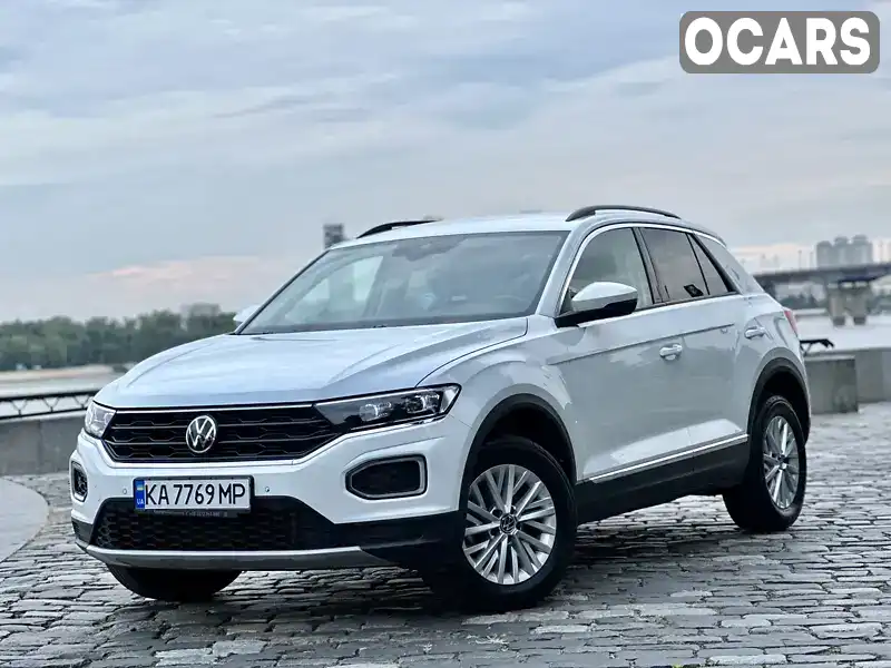 Позашляховик / Кросовер Volkswagen T-Roc 2021 1.5 л. Автомат обл. Київська, Київ - Фото 1/21