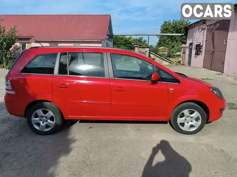 Минивэн Opel Zafira 2010 1.6 л. Ручная / Механика обл. Запорожская, Запорожье - Фото 1/10