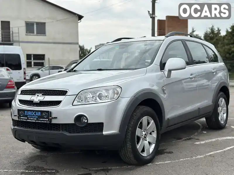 Позашляховик / Кросовер Chevrolet Captiva 2010 2 л. Автомат обл. Рівненська, Дубно - Фото 1/21