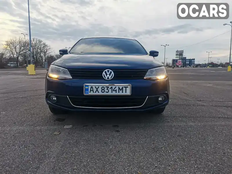 Седан Volkswagen Jetta 2012 2.48 л. Автомат обл. Херсонская, Херсон - Фото 1/16