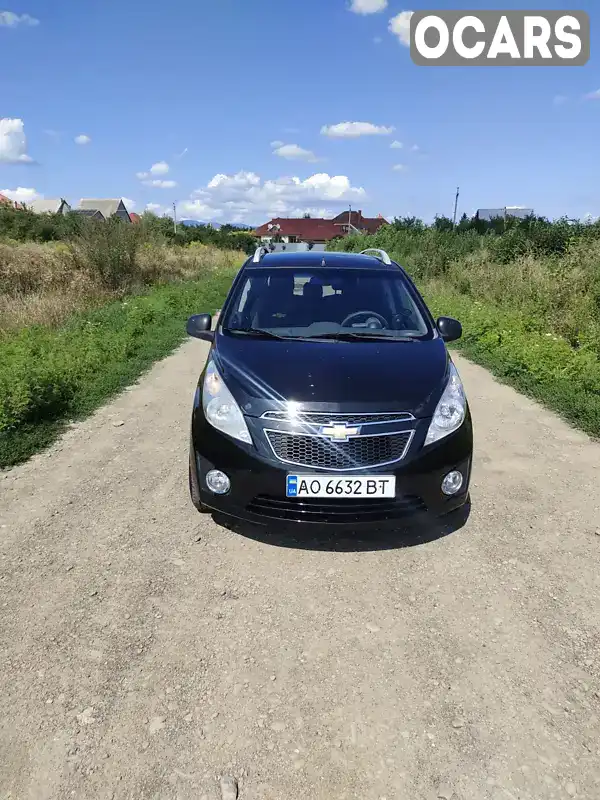 Хэтчбек Chevrolet Spark 2010 1 л. Ручная / Механика обл. Закарпатская, Ужгород - Фото 1/12