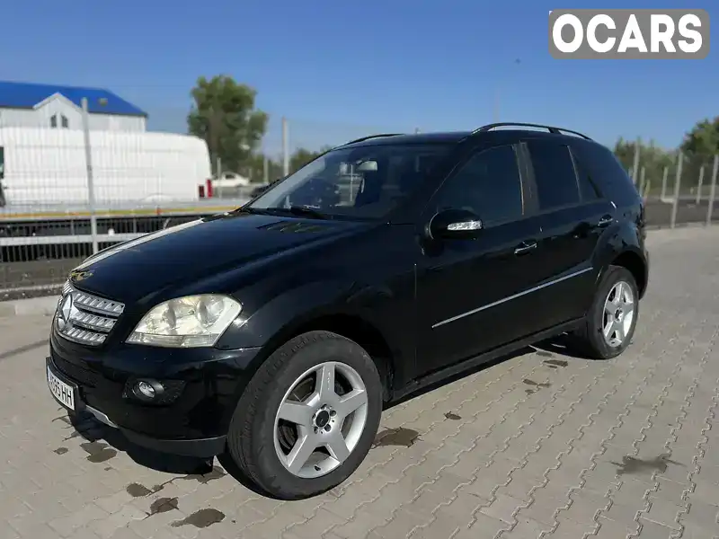 Позашляховик / Кросовер Mercedes-Benz M-Class 2005 3 л. Автомат обл. Волинська, Нововолинськ - Фото 1/15