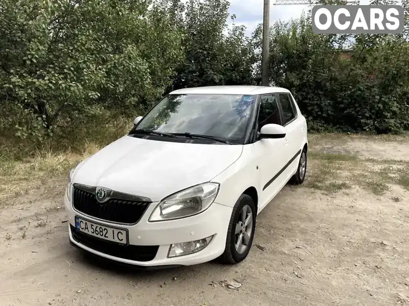 Хэтчбек Skoda Fabia 2011 1.4 л. Ручная / Механика обл. Черкасская, Черкассы - Фото 1/21