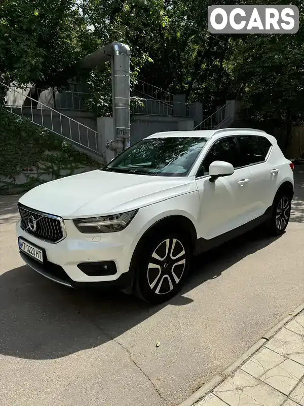 Позашляховик / Кросовер Volvo XC40 2021 2 л. Автомат обл. Миколаївська, Миколаїв - Фото 1/7