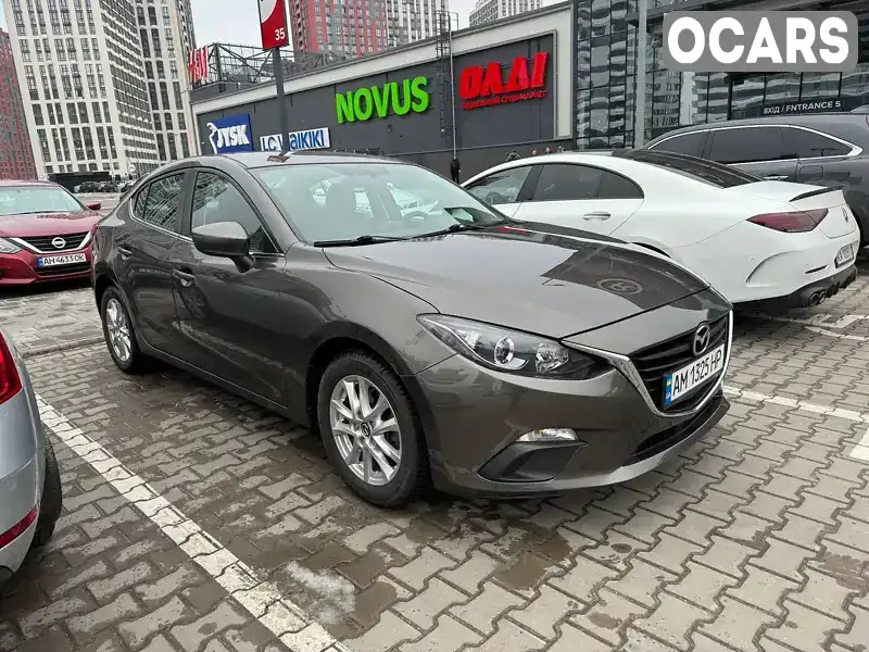 Седан Mazda 3 2016 2 л. Автомат обл. Київська, Київ - Фото 1/21