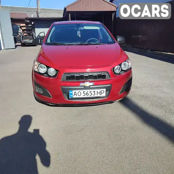 Седан Chevrolet Aveo 2011 1.2 л. Ручна / Механіка обл. Закарпатська, Ужгород - Фото 1/9