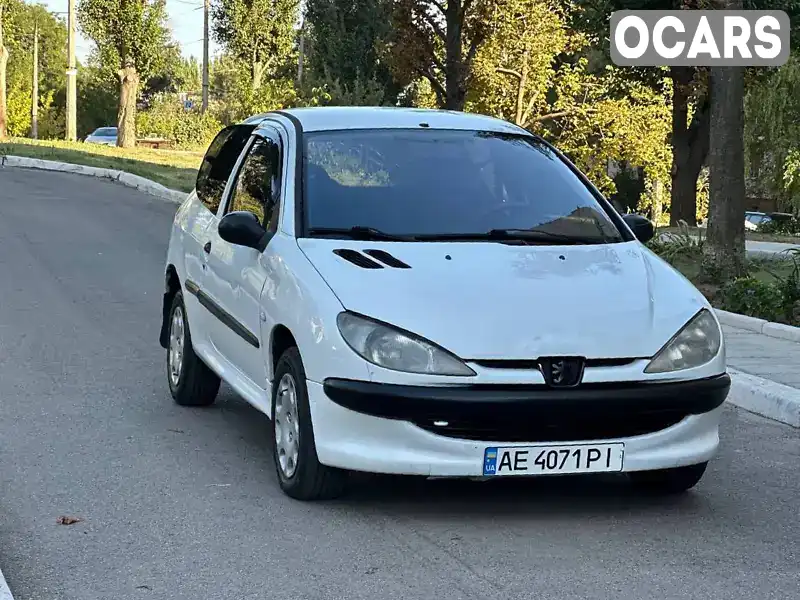 Хетчбек Peugeot 206 2003 1.87 л. Ручна / Механіка обл. Дніпропетровська, Дніпро (Дніпропетровськ) - Фото 1/14