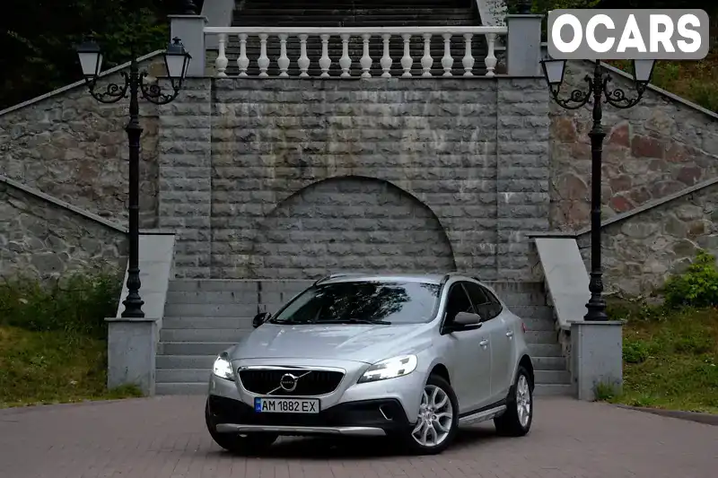 Хэтчбек Volvo V40 Cross Country 2017 1.97 л. Автомат обл. Житомирская, Житомир - Фото 1/21