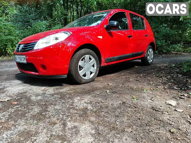 Хэтчбек Dacia Sandero 2009 1.4 л. Ручная / Механика обл. Киевская, Яготин - Фото 1/9