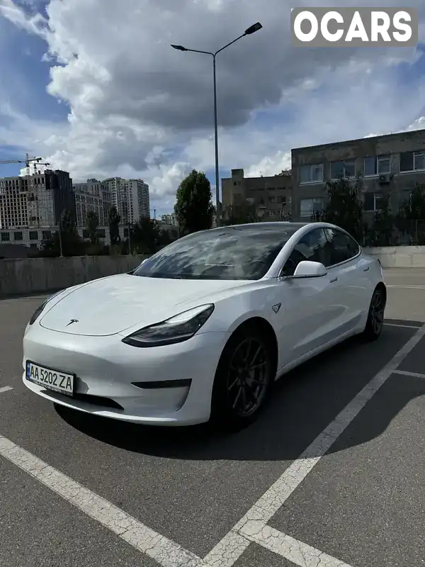 Седан Tesla Model 3 2020 null_content л. Автомат обл. Київська, Київ - Фото 1/21