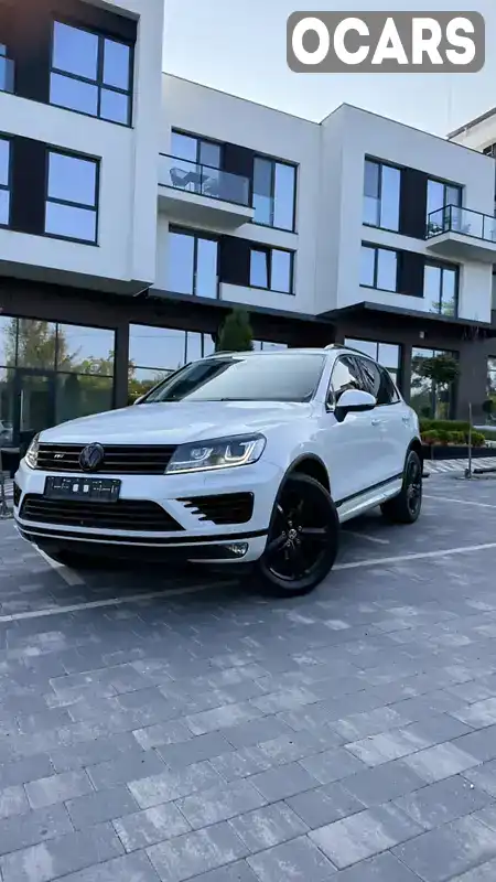 Позашляховик / Кросовер Volkswagen Touareg 2017 3 л. Автомат обл. Закарпатська, Ужгород - Фото 1/21