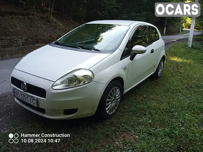 Хэтчбек Fiat Punto 2008 1.24 л. Ручная / Механика обл. Закарпатская, Виноградов - Фото 1/13