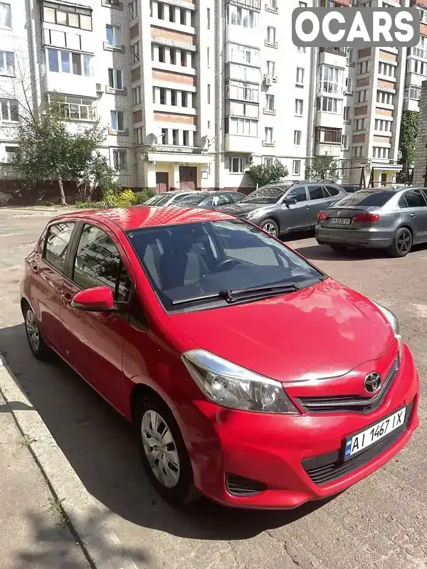 Хэтчбек Toyota Yaris 2013 1.3 л. Ручная / Механика обл. Черниговская, Чернигов - Фото 1/9