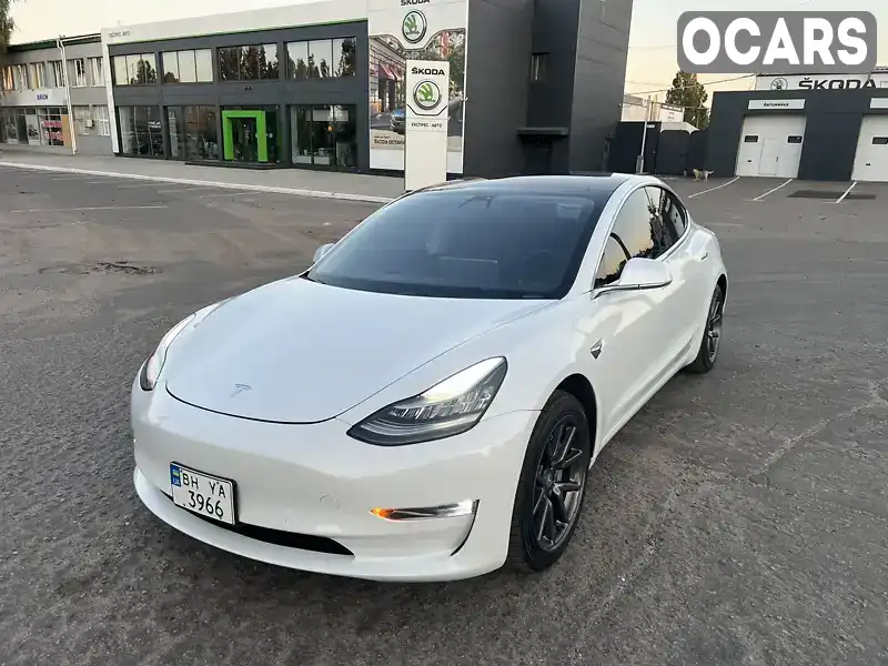 Седан Tesla Model 3 2020 null_content л. обл. Миколаївська, Миколаїв - Фото 1/21