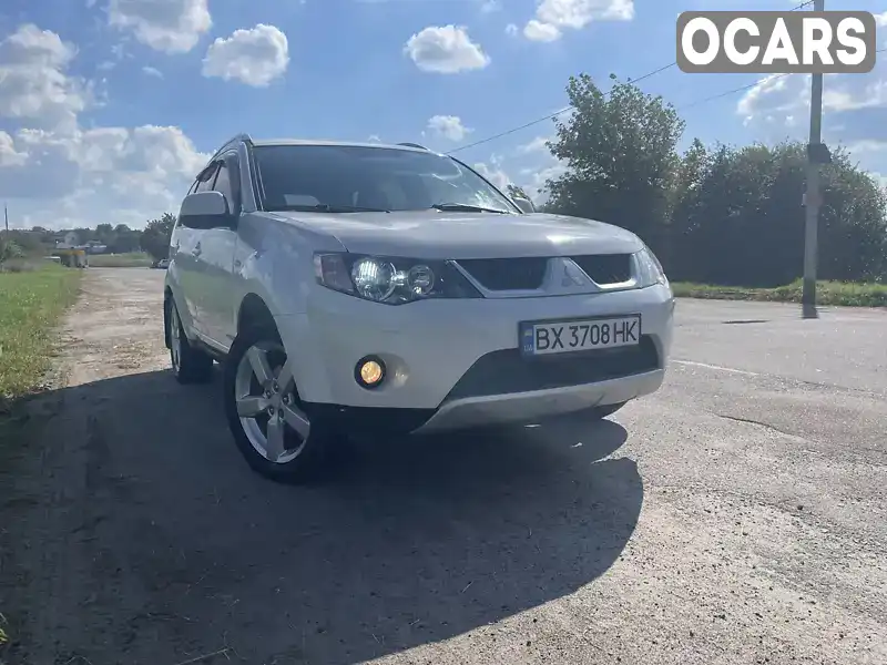 Позашляховик / Кросовер Mitsubishi Outlander XL 2008 2.36 л. Варіатор обл. Хмельницька, Хмельницький - Фото 1/21