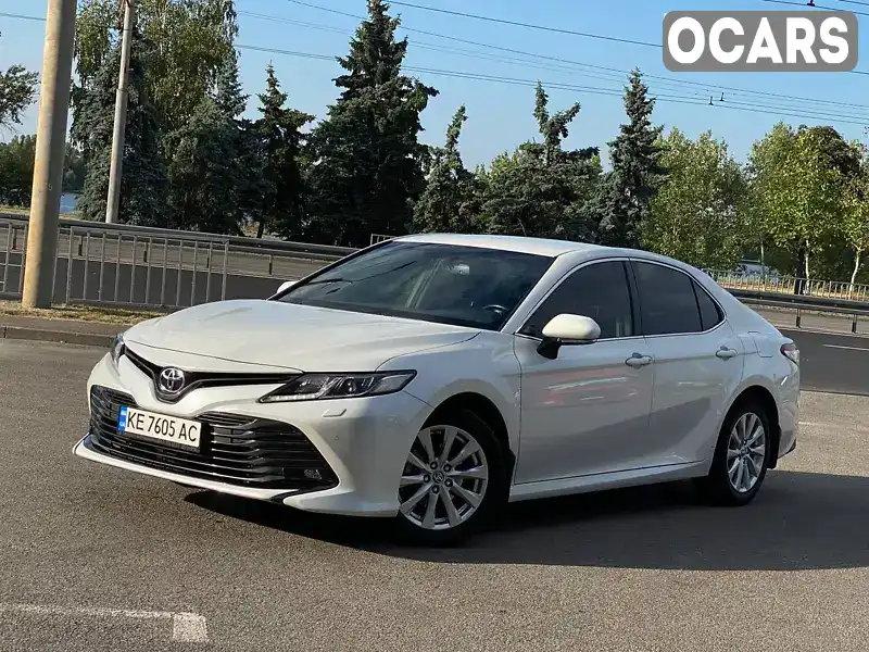 Седан Toyota Camry 2020 2.49 л. Автомат обл. Дніпропетровська, Кривий Ріг - Фото 1/21