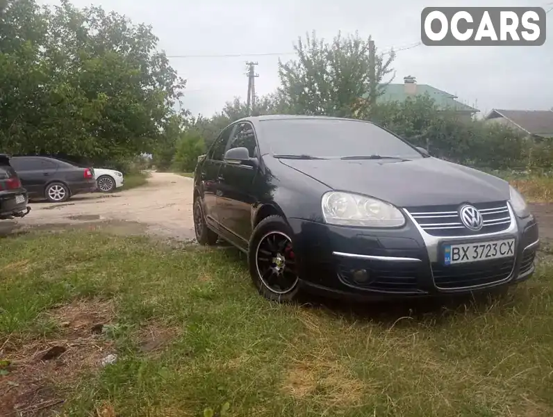 Седан Volkswagen Jetta 2007 1.6 л. Ручна / Механіка обл. Хмельницька, Теофіполь - Фото 1/13