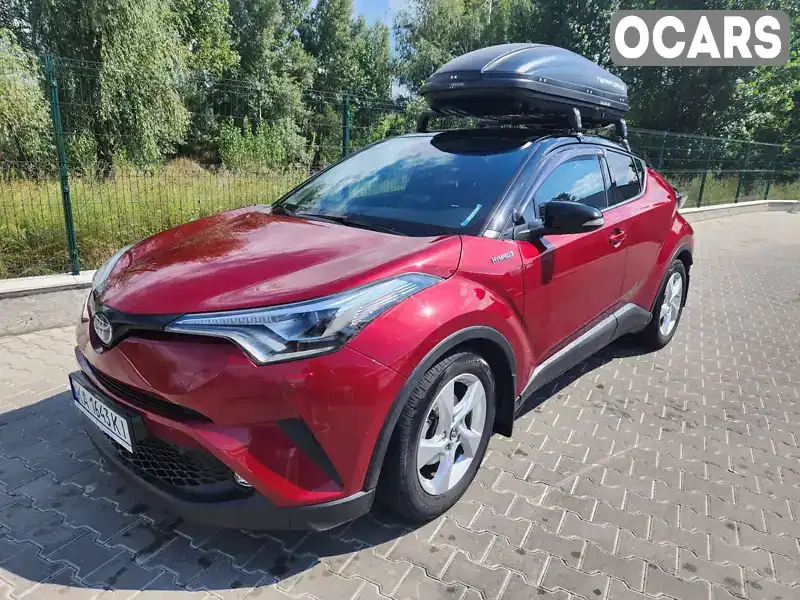 Позашляховик / Кросовер Toyota C-HR 2019 1.8 л. Варіатор обл. Київська, Київ - Фото 1/15