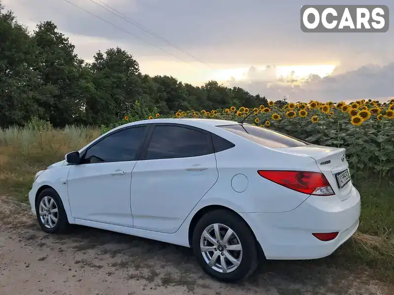 Седан Hyundai Accent 2013 1.4 л. Ручна / Механіка обл. Київська, Калинівка - Фото 1/22