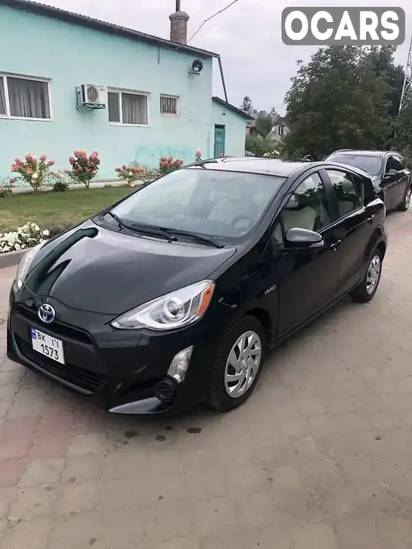 Хетчбек Toyota Prius C 2015 1.5 л. Варіатор обл. Рівненська, Рівне - Фото 1/21