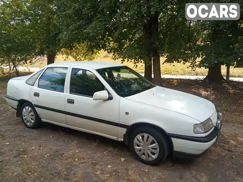 Седан Opel Vectra 1990 1.4 л. Ручна / Механіка обл. Харківська, Богодухів - Фото 1/10