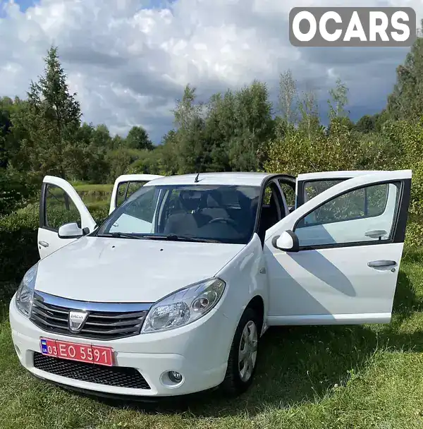 Хэтчбек Dacia Sandero 2011 1.6 л. Ручная / Механика обл. Волынская, Ковель - Фото 1/21