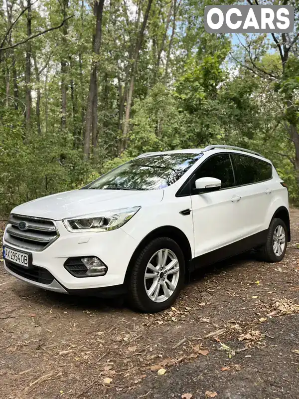 Позашляховик / Кросовер Ford Kuga 2018 1.5 л. Автомат обл. Харківська, Харків - Фото 1/20