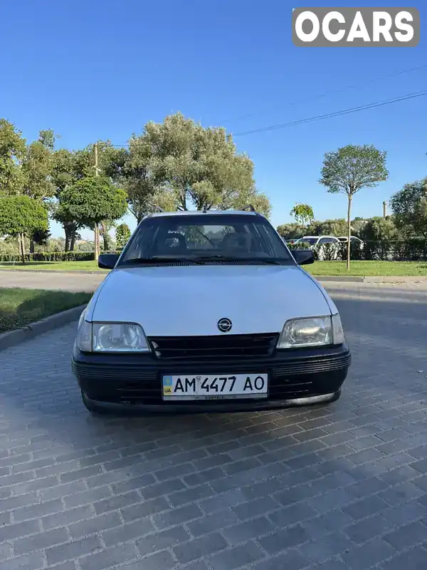 Универсал Opel Kadett 1991 1.4 л. Ручная / Механика обл. Черкасская, Умань - Фото 1/21