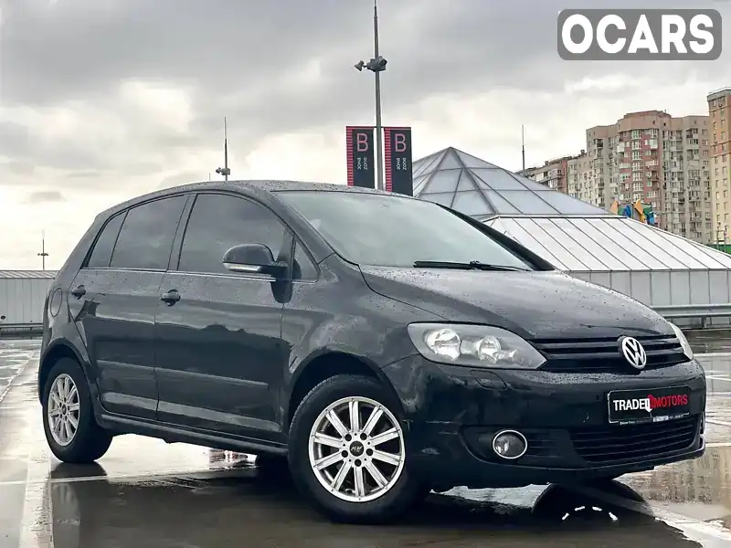 Хэтчбек Volkswagen Golf Plus 2010 1.39 л. Ручная / Механика обл. Киевская, Киев - Фото 1/21