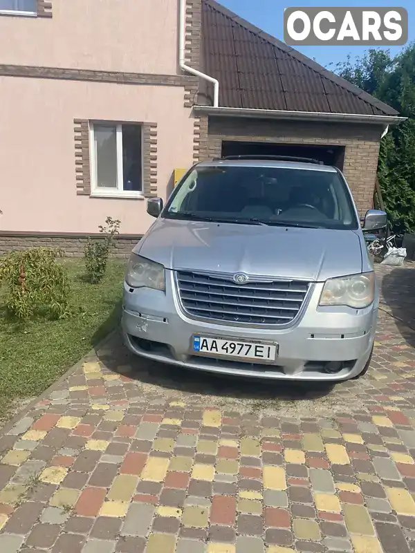 Минивэн Chrysler Grand Voyager 2008 2.78 л. Автомат обл. Киевская, Киев - Фото 1/4