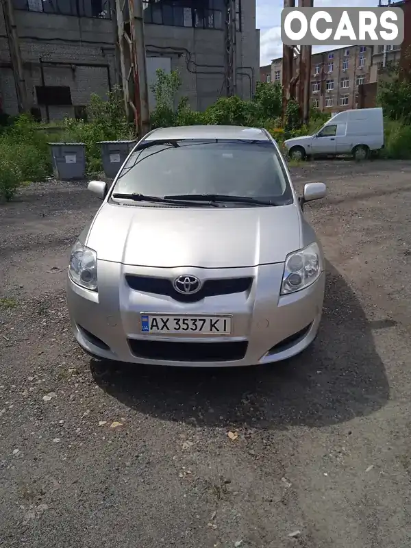 Хэтчбек Toyota Auris 2008 1.6 л. Ручная / Механика обл. Харьковская, Дергачи - Фото 1/7