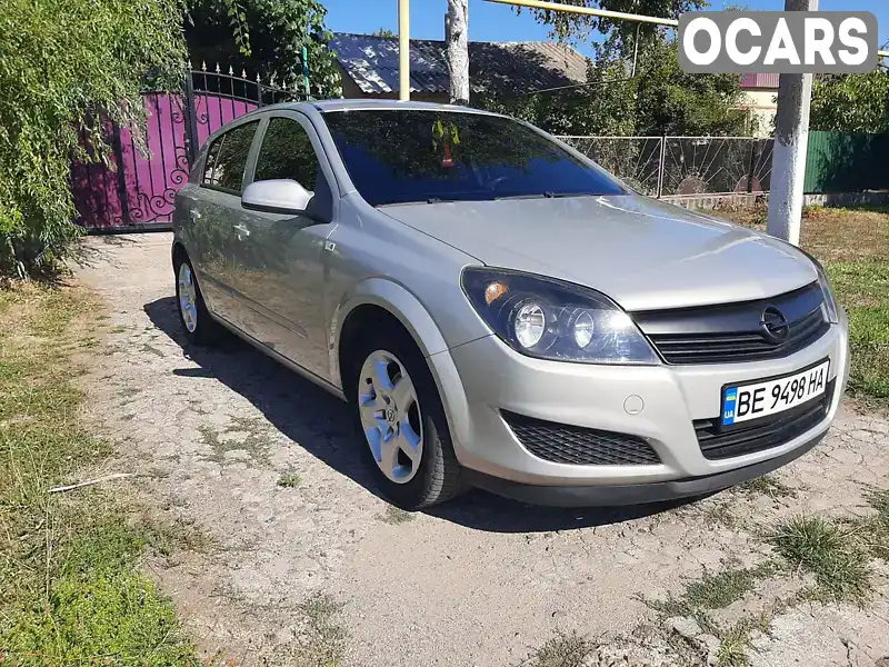 Хетчбек Opel Astra 2008 1.6 л. Ручна / Механіка обл. Миколаївська, Вознесенськ - Фото 1/21